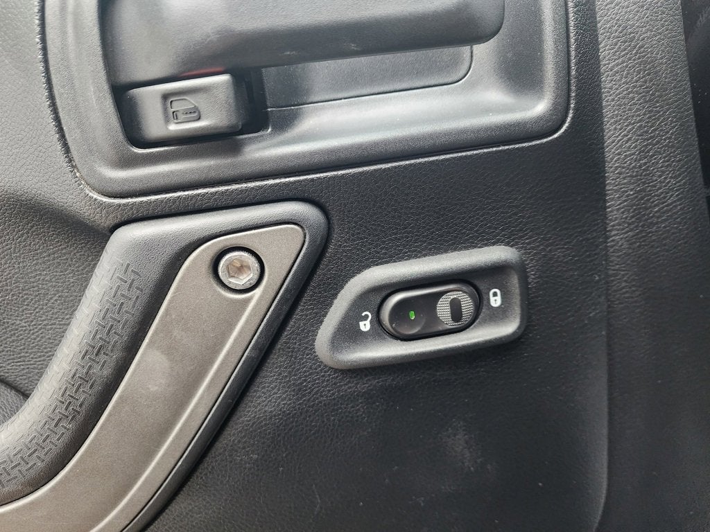 2017 Jeep Wrangler Unlimited Willy Wheeler 4x4