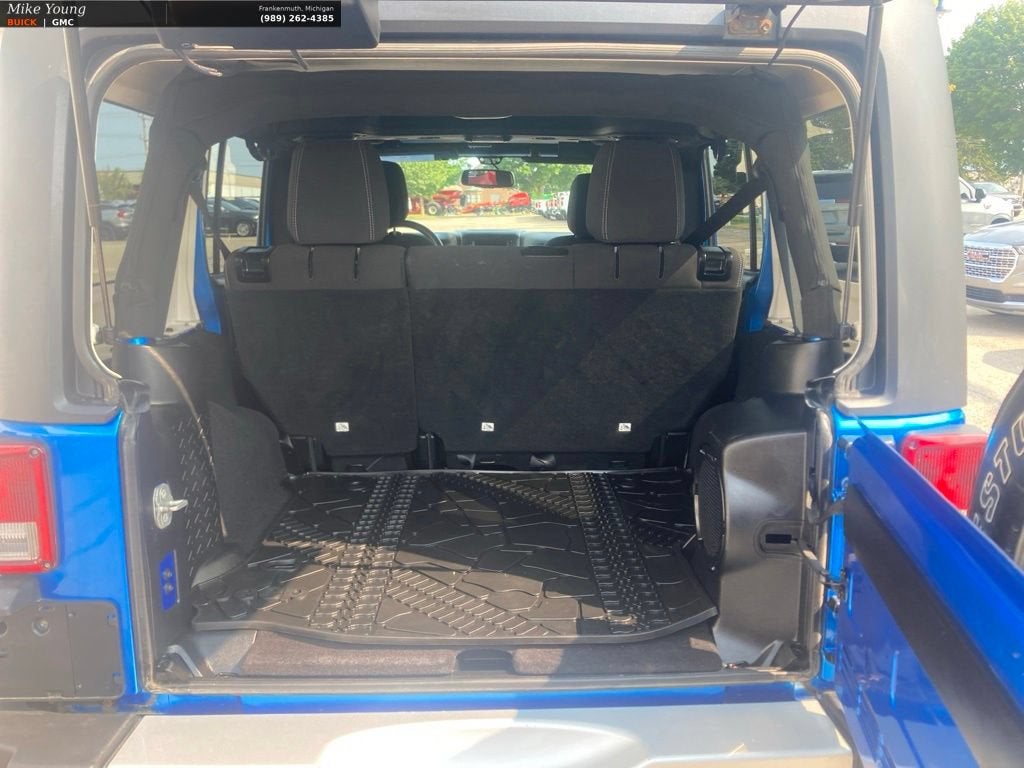 2014 Jeep Wrangler Unlimited Sahara