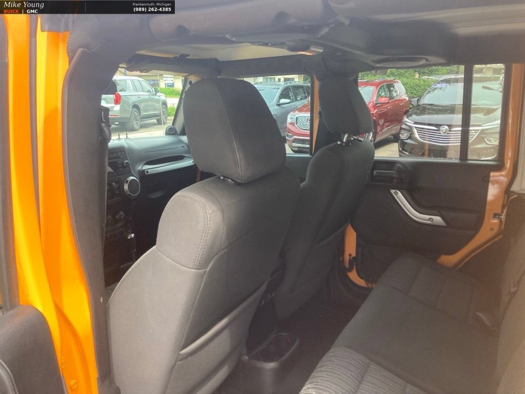 2012 Jeep Wrangler Unlimited Sahara