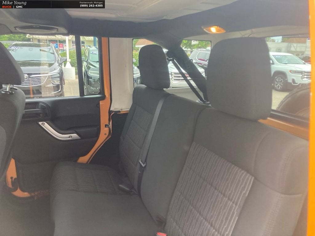 2012 Jeep Wrangler Unlimited Sahara