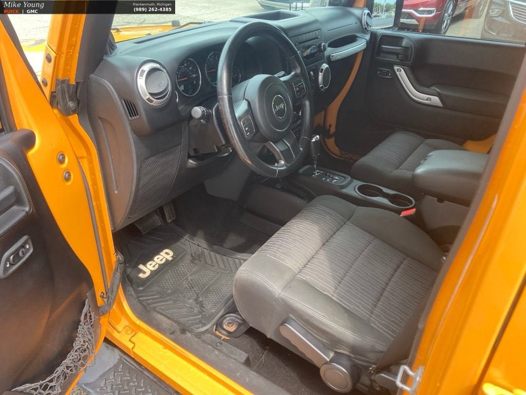2012 Jeep Wrangler Unlimited Sahara