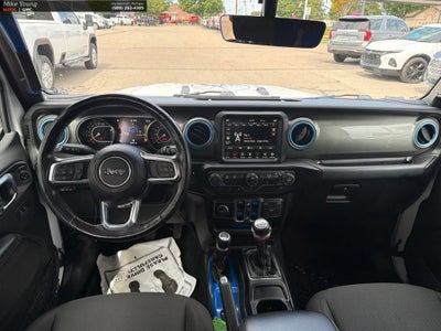 2022 Jeep Wrangler Unlimited Sahara