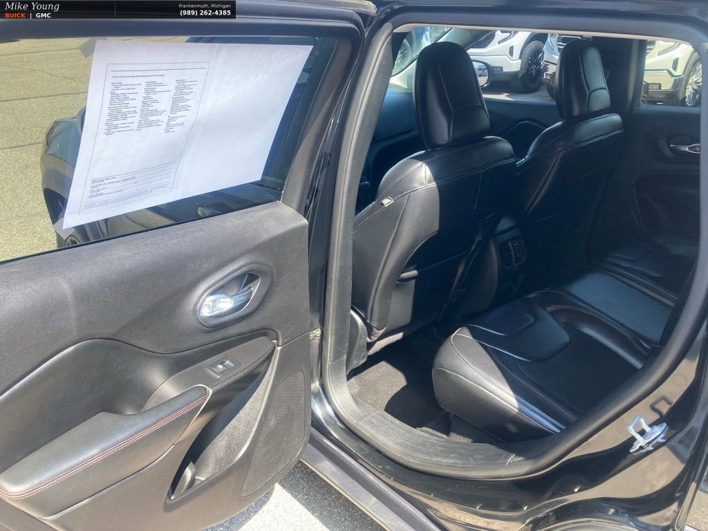 2020 Jeep Cherokee Trailhawk