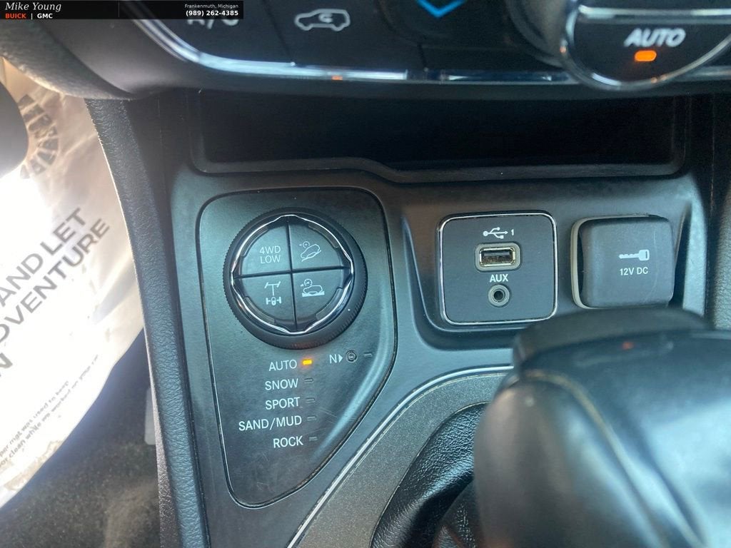 2020 Jeep Cherokee Trailhawk