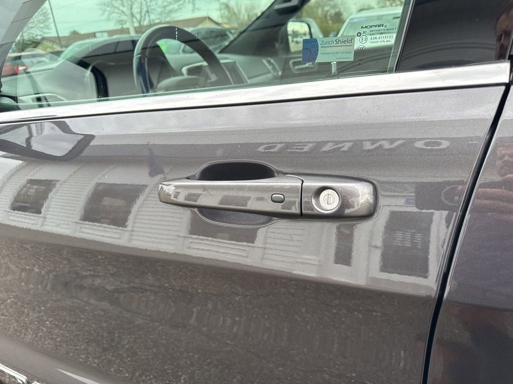 2021 Jeep Grand Cherokee Laredo E 4x4