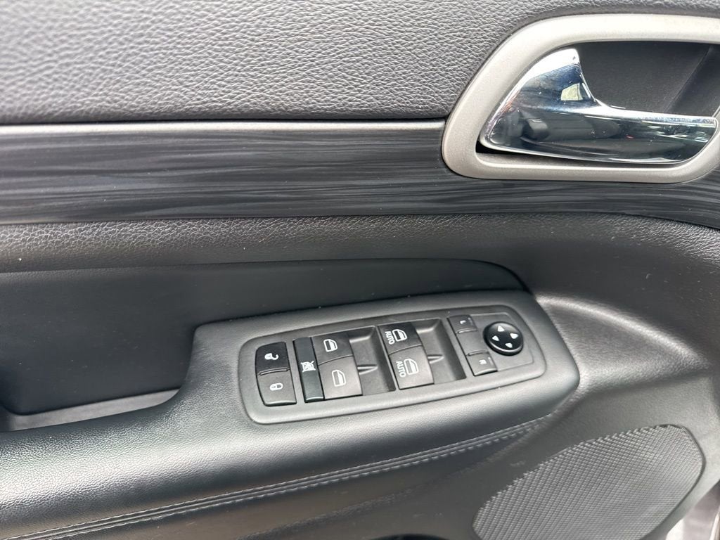 2021 Jeep Grand Cherokee Laredo E 4x4