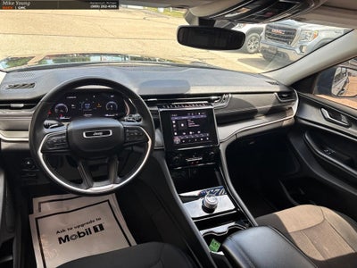 2023 Jeep Grand Cherokee Laredo