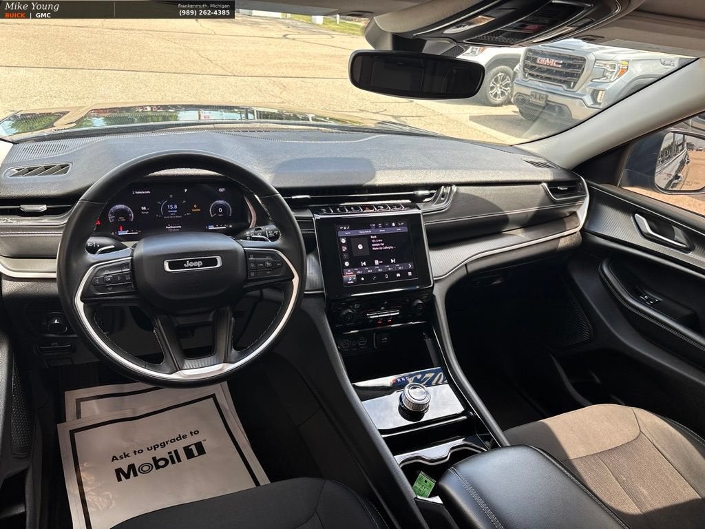2023 Jeep Grand Cherokee Laredo