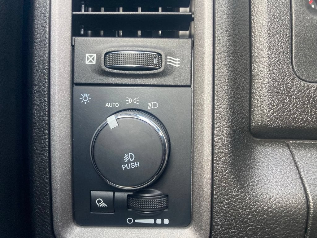 2022 RAM 1500 Classic Express