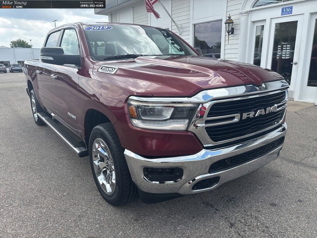 2019 RAM 1500 Big Horn/Lone Star Crew Cab 4x4 5'7" Box