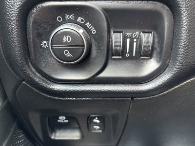 2019 RAM 1500 Big Horn/Lone Star Crew Cab 4x4 5'7" Box