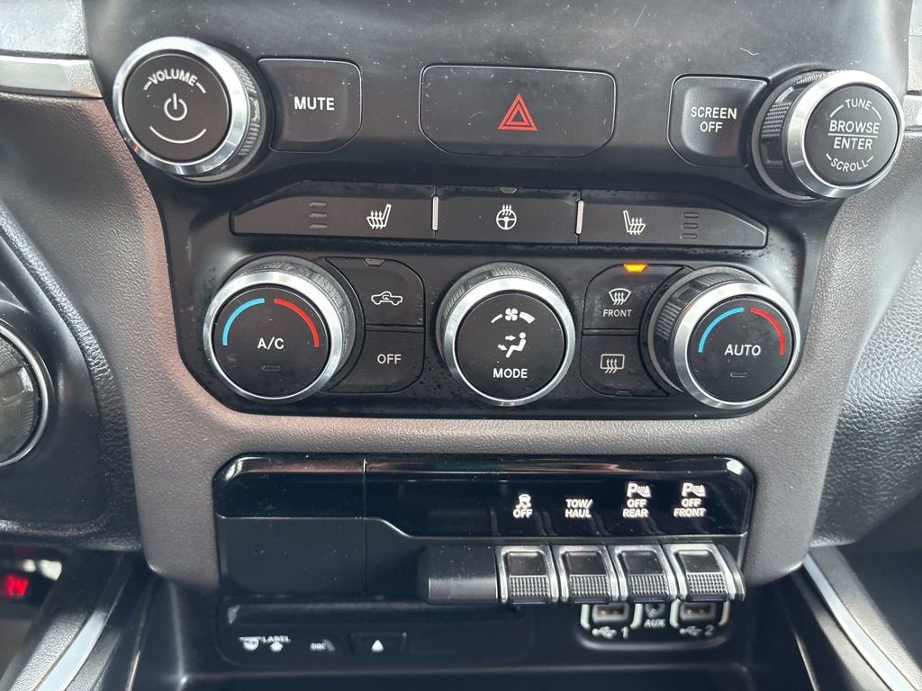 2019 RAM 1500 Big Horn/Lone Star Crew Cab 4x4 5'7" Box