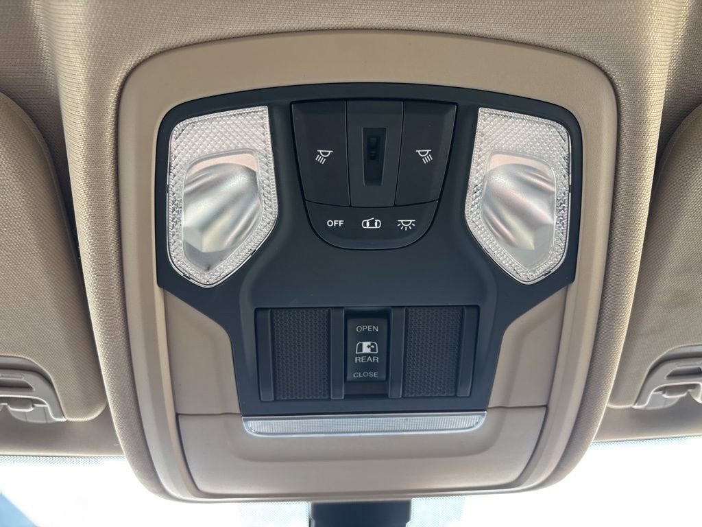 2019 RAM 1500 Big Horn/Lone Star Crew Cab 4x4 5'7" Box