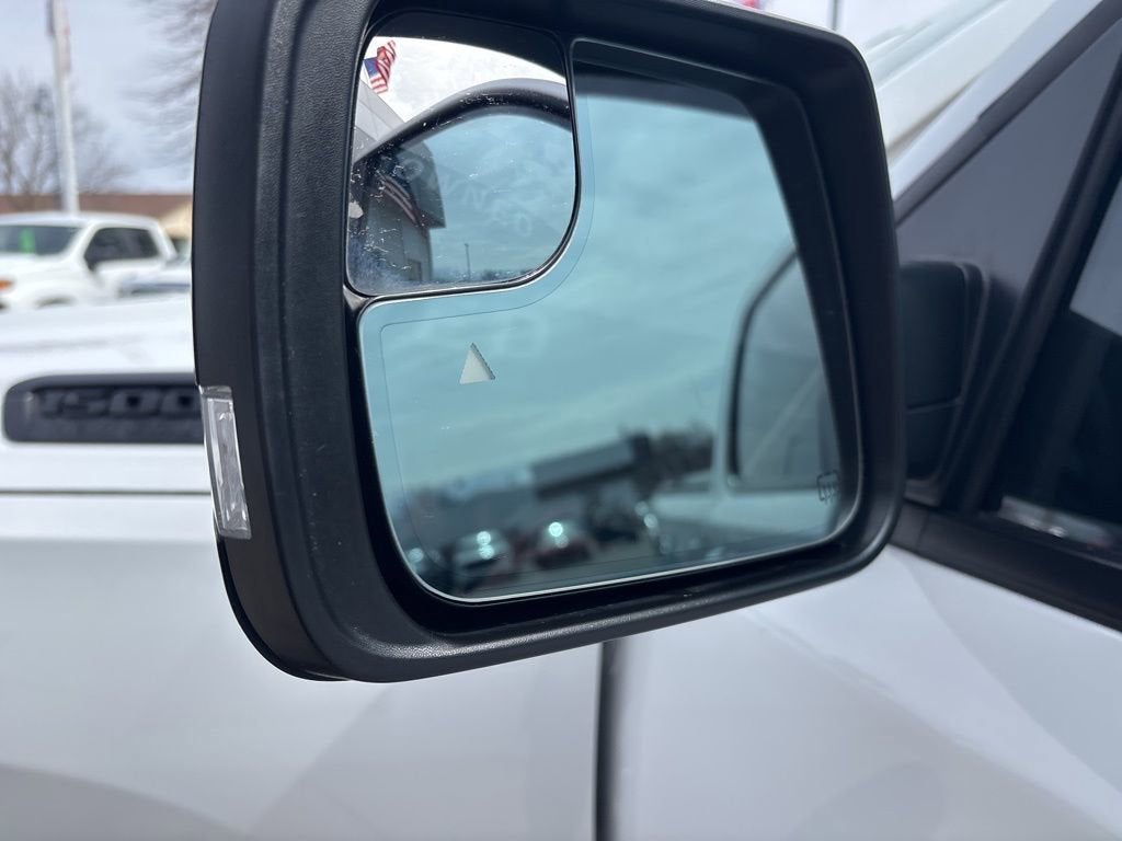 2021 RAM 1500 Big Horn Crew Cab 4x4 6'4" Box