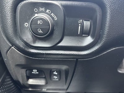 2021 RAM 1500 Big Horn Crew Cab 4x4 6'4" Box