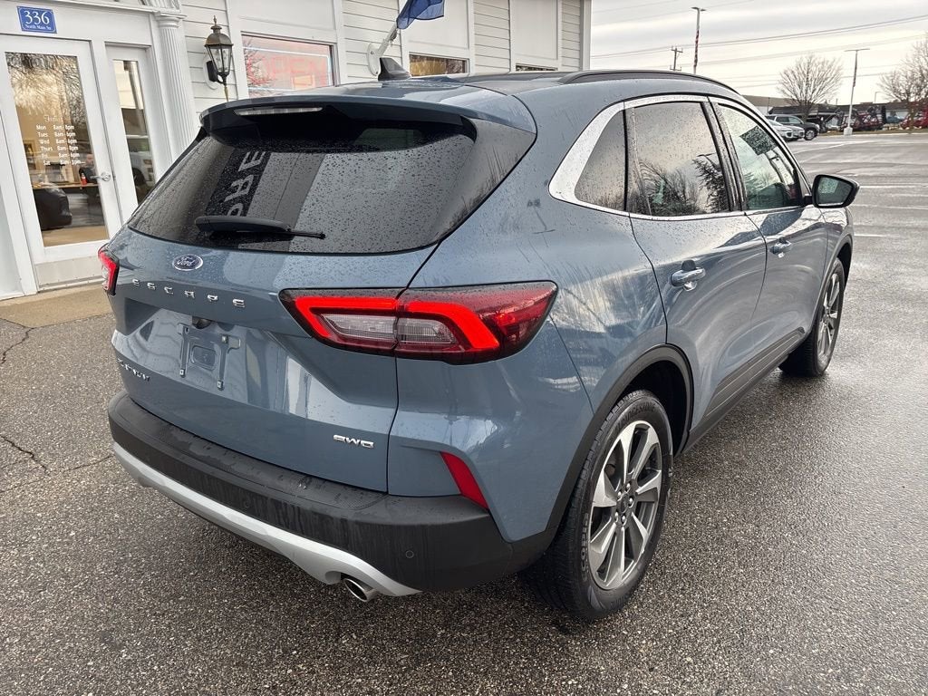 2025 Ford Escape Platinum