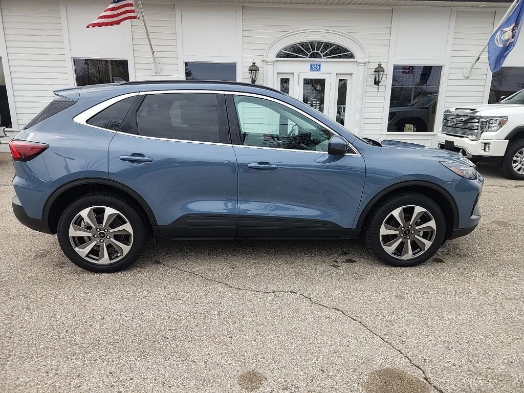 2024 Ford Escape Platinum