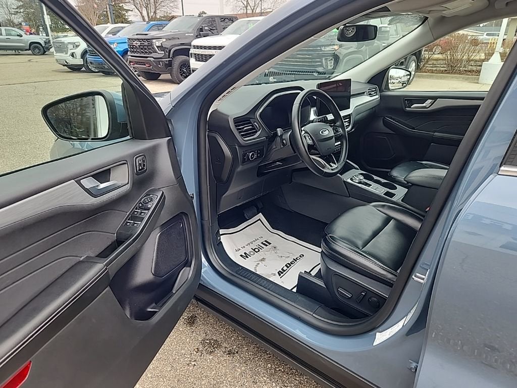 2024 Ford Escape Platinum