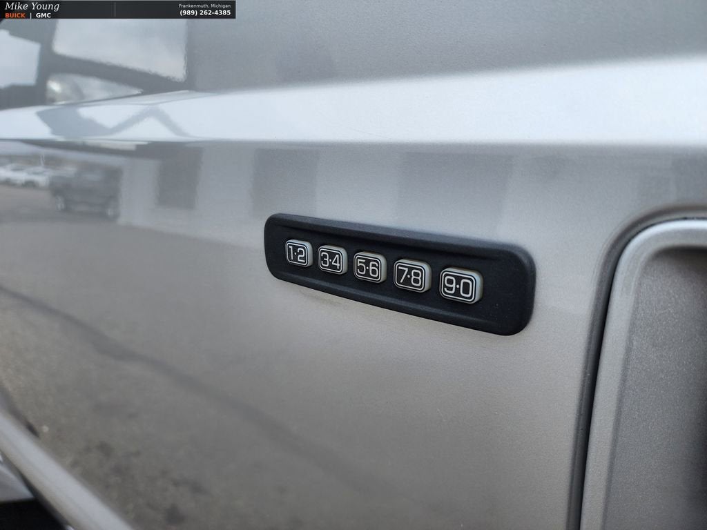 2016 Ford Super Duty F-250 SRW Lariat