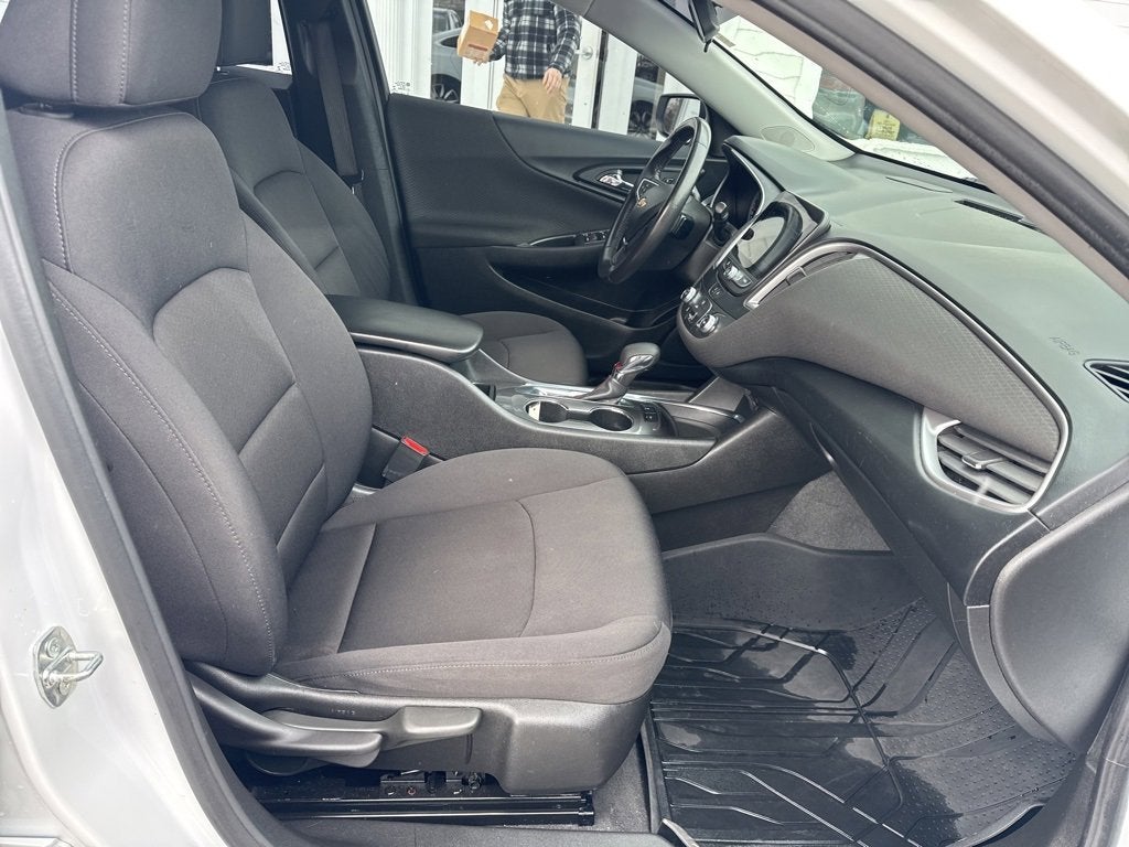 2021 Chevrolet Malibu RS