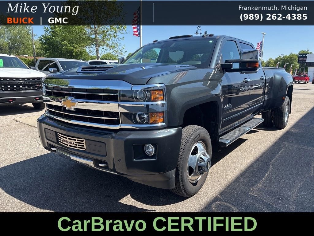 2018 Chevrolet Silverado HD High Country 4WD Crew Cab Long Box DRW's photo