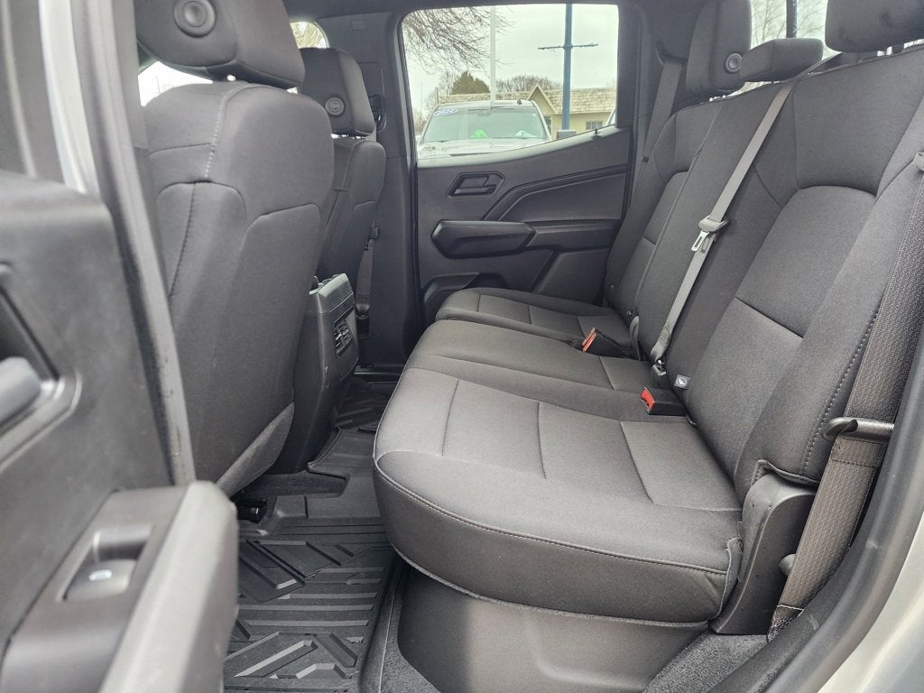 2025 Chevrolet Colorado WT/LT