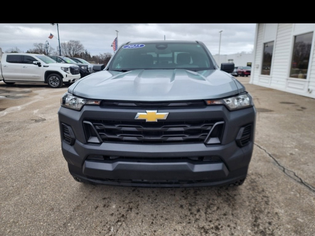 2025 Chevrolet Colorado WT/LT