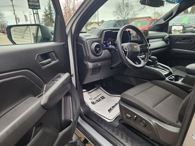 2025 Chevrolet Colorado WT/LT
