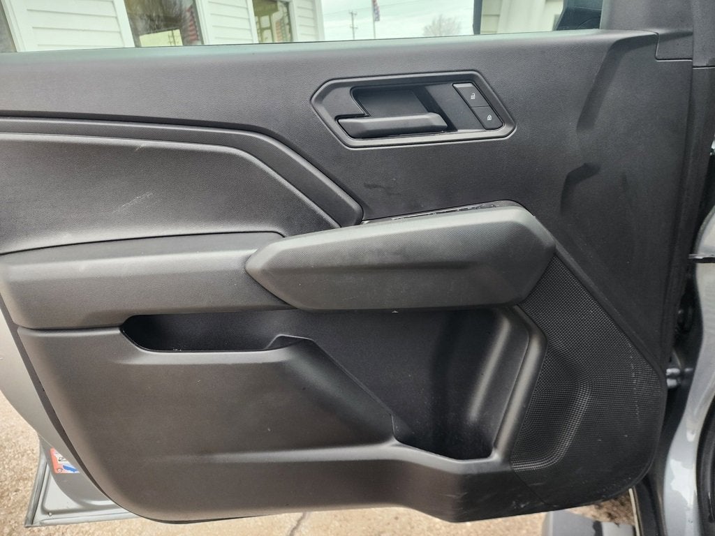 2025 Chevrolet Colorado WT/LT