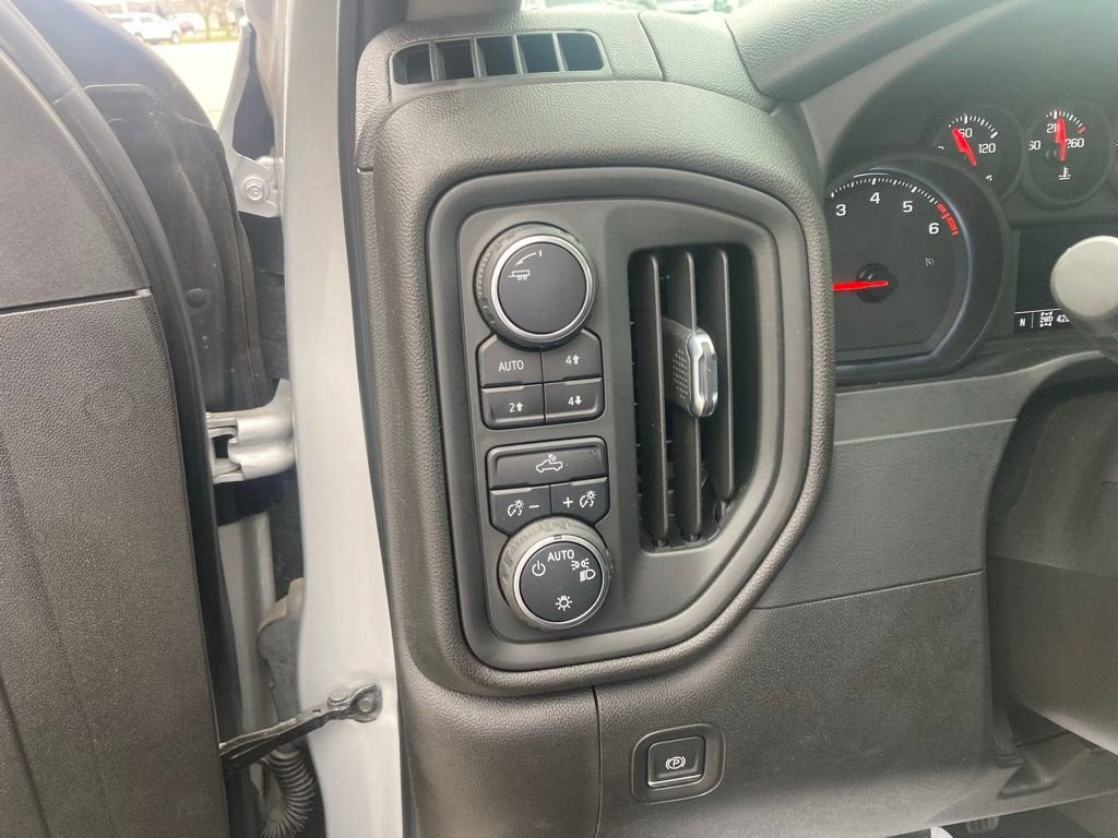 2021 Chevrolet Silverado 1500 Custom Trail Boss