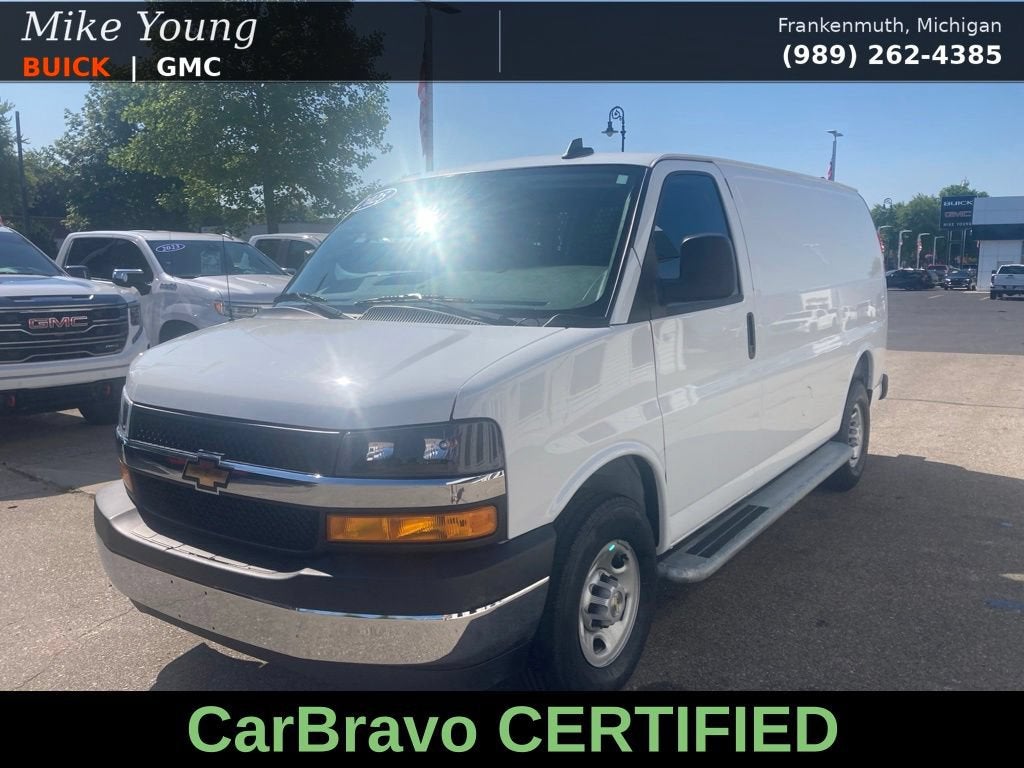 2025 Chevrolet Express Cargo WT