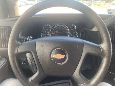 2025 Chevrolet Express Cargo WT