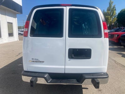 2025 Chevrolet Express Cargo WT