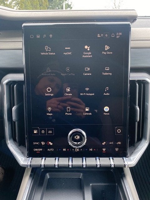 2026 GMC Acadia Elevation