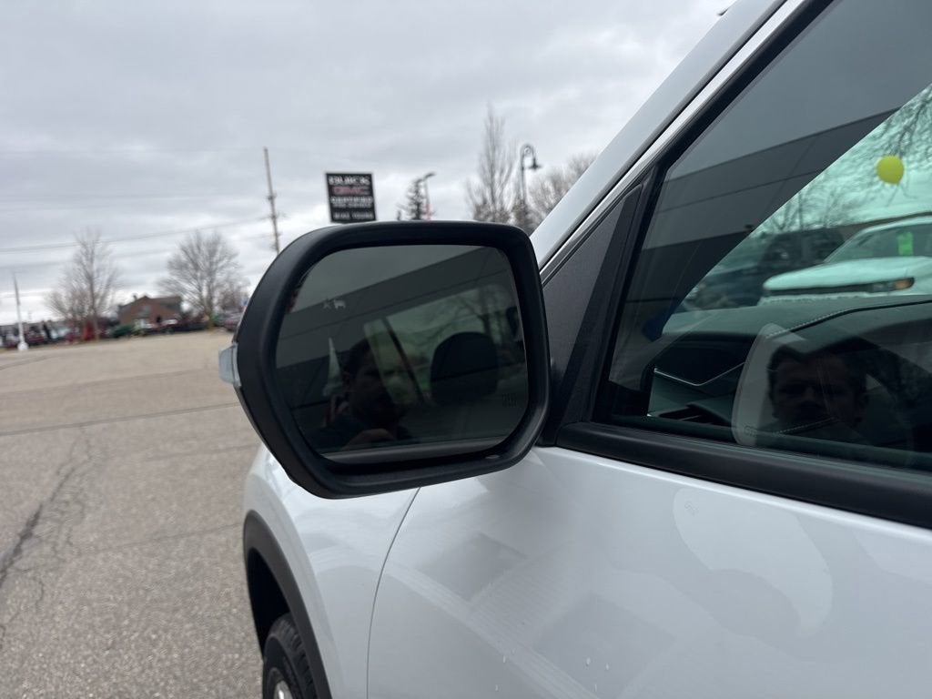 2024 GMC Acadia Elevation