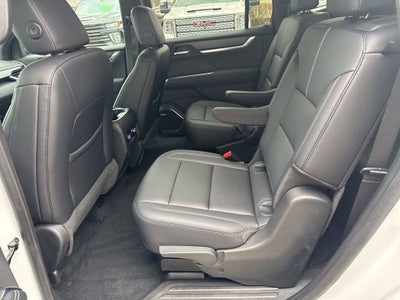 2024 GMC Acadia Elevation