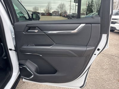 2024 GMC Acadia Elevation