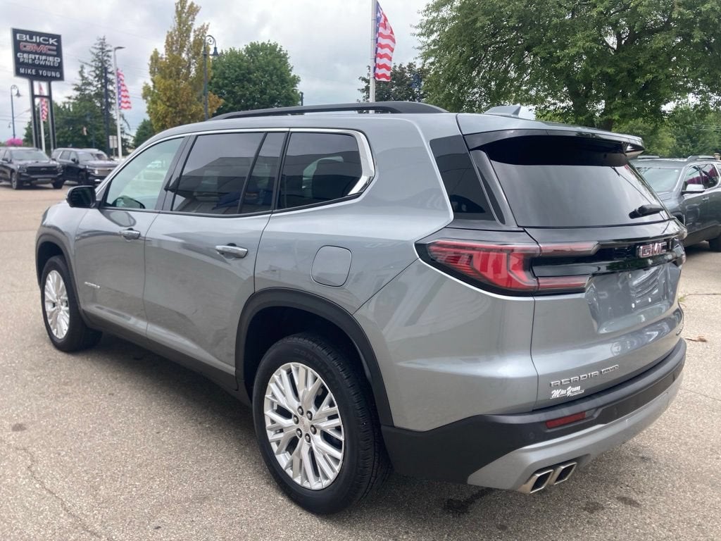 2024 GMC Acadia Elevation