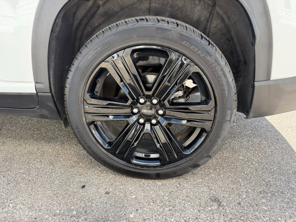 2024 GMC Acadia Elevation