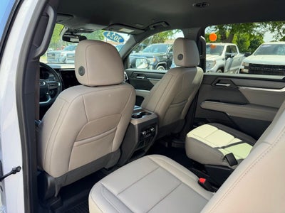 2024 GMC Acadia Elevation