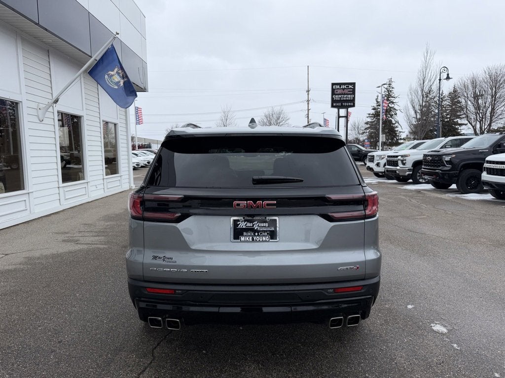 2024 GMC Acadia AT4