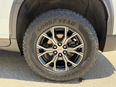 2024 GMC Acadia AT4