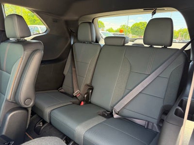 2024 GMC Acadia AT4