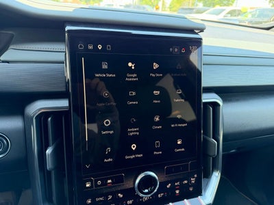 2024 GMC Acadia AT4