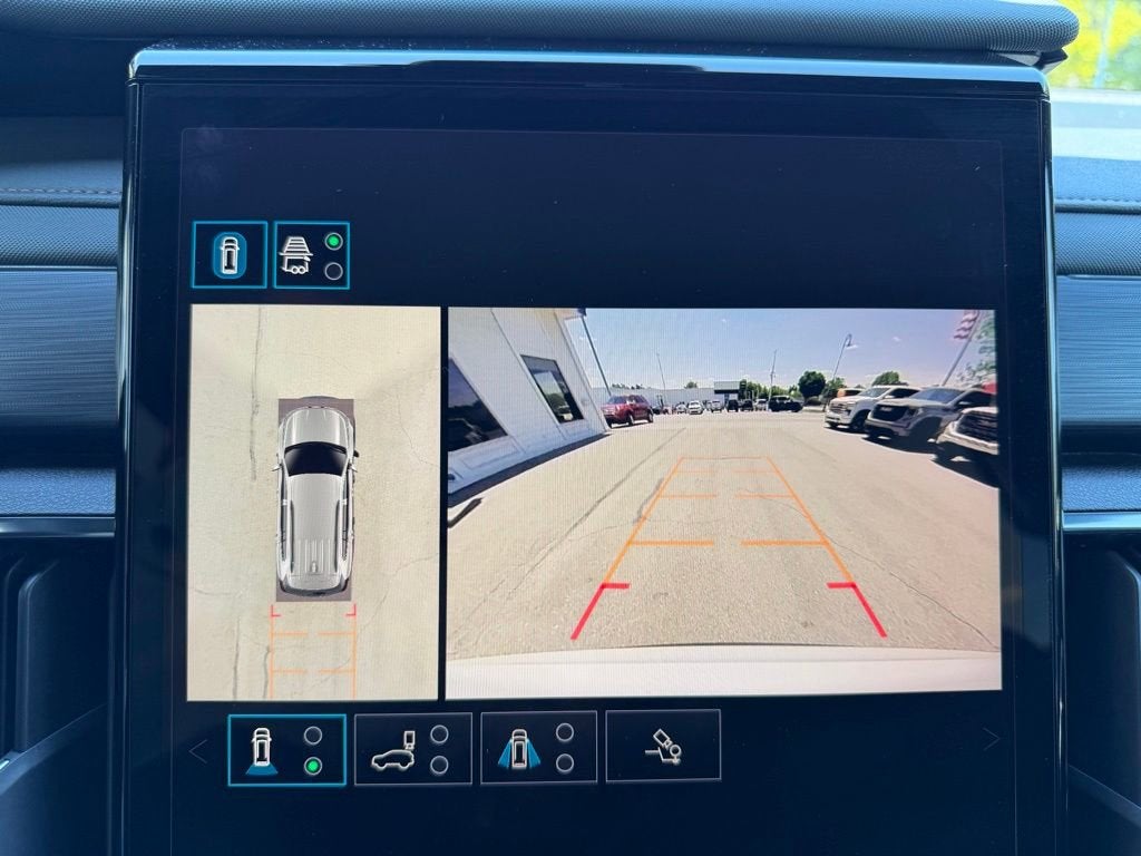 2024 GMC Acadia AT4