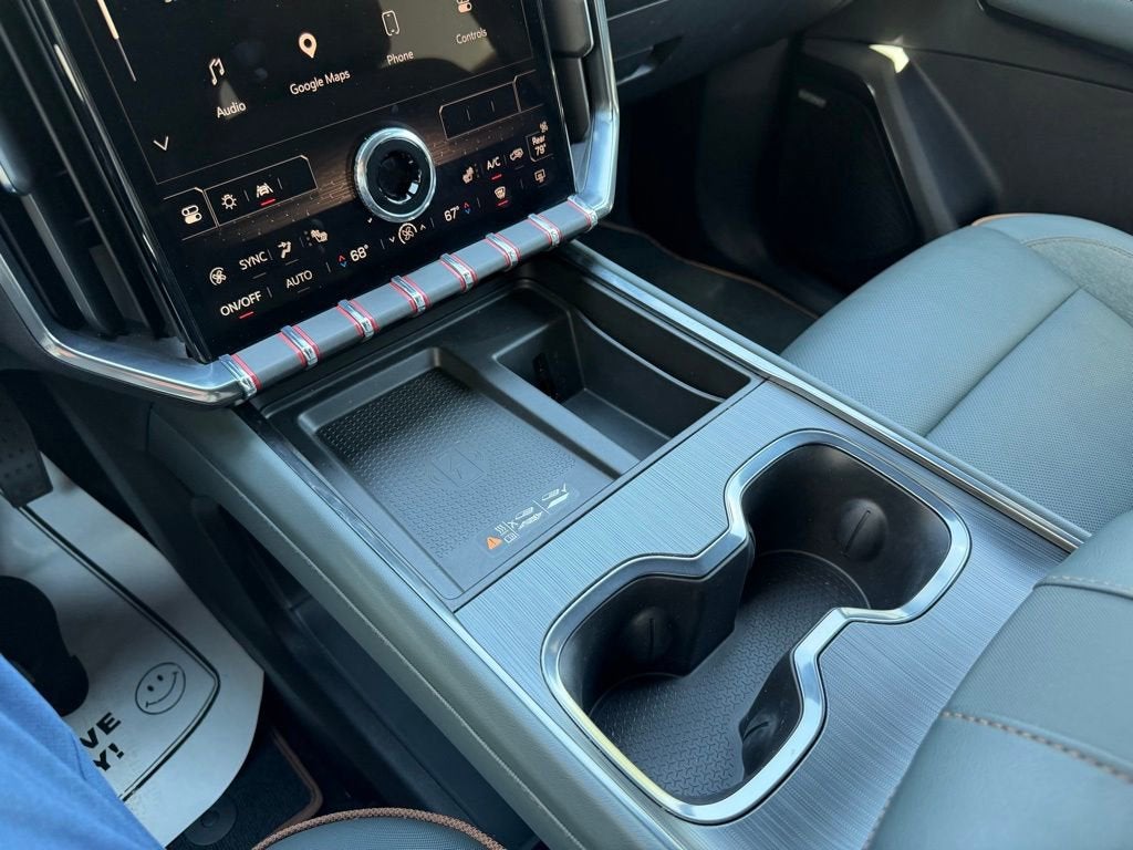 2024 GMC Acadia AT4