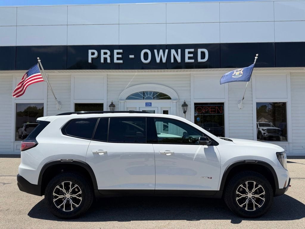 2024 GMC Acadia AT4