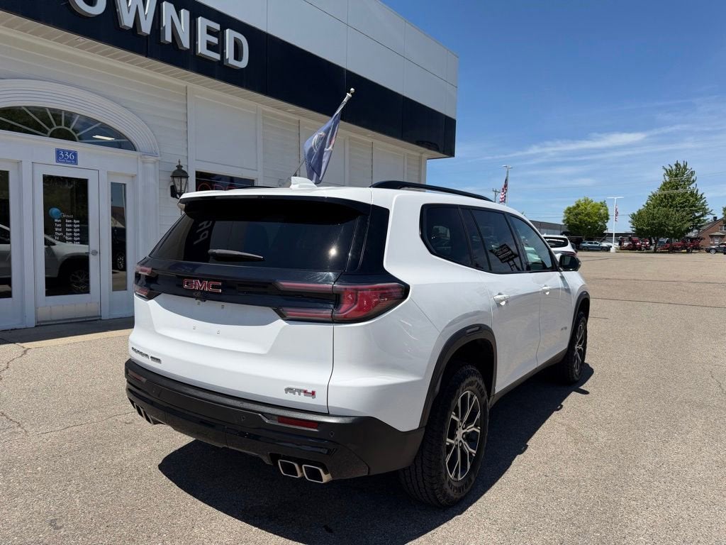 2024 GMC Acadia AT4