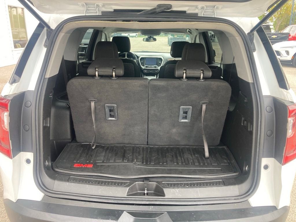 2022 GMC Acadia SLE