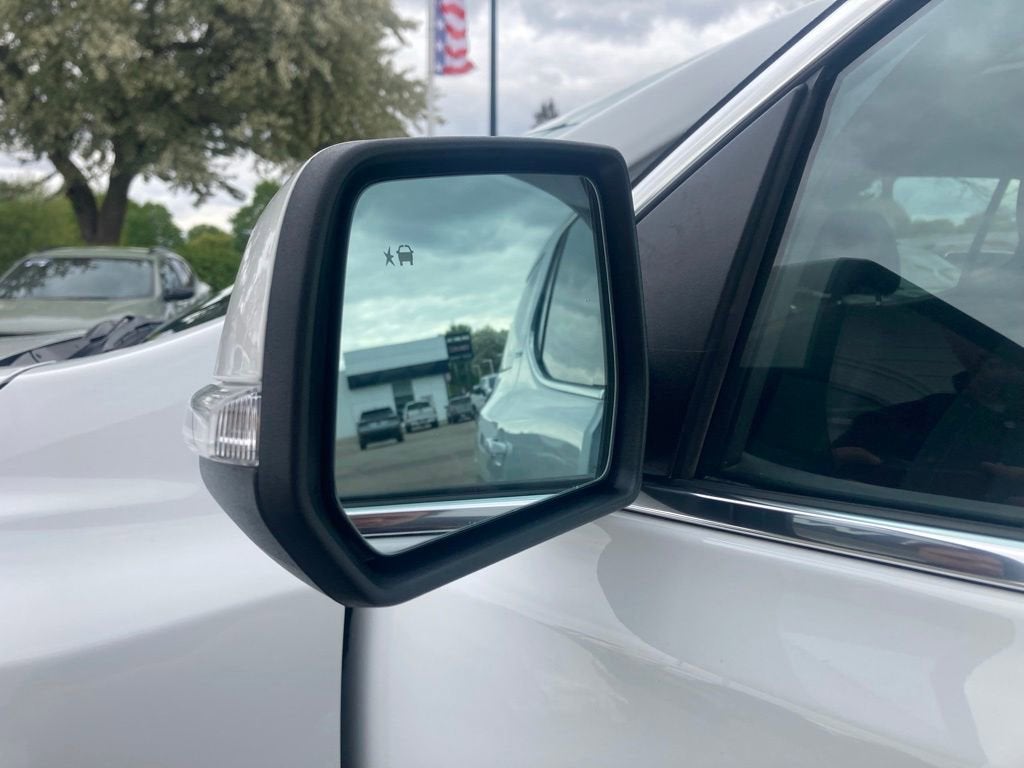2022 GMC Acadia SLE